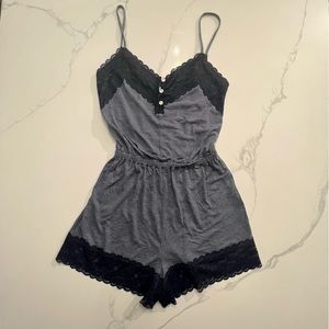 Nwt Gilly Hicks Hollister BLUE/GRAY stripe Romper Pajamas 1 Piece LACE Hem